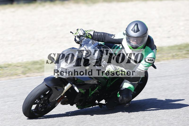 /05 07.04.2026 Cornu Master School ADR/Gruppe rot/23